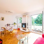 Apartment Lia *
