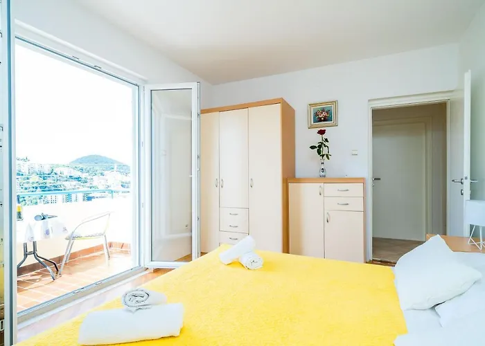 Lia Διαμέρισμα *